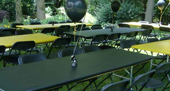 PLASTIC FITTED TABLE COVERS- 8' TABLE-ADD COLOR IN COMMENT SECTION PLASTIC FITTED TABLE COVERS- 8' TABLE-ADD COLOR IN COMMENT SECTION