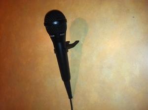 Microphone with Stand- Wired Microphone with Stand- Wired